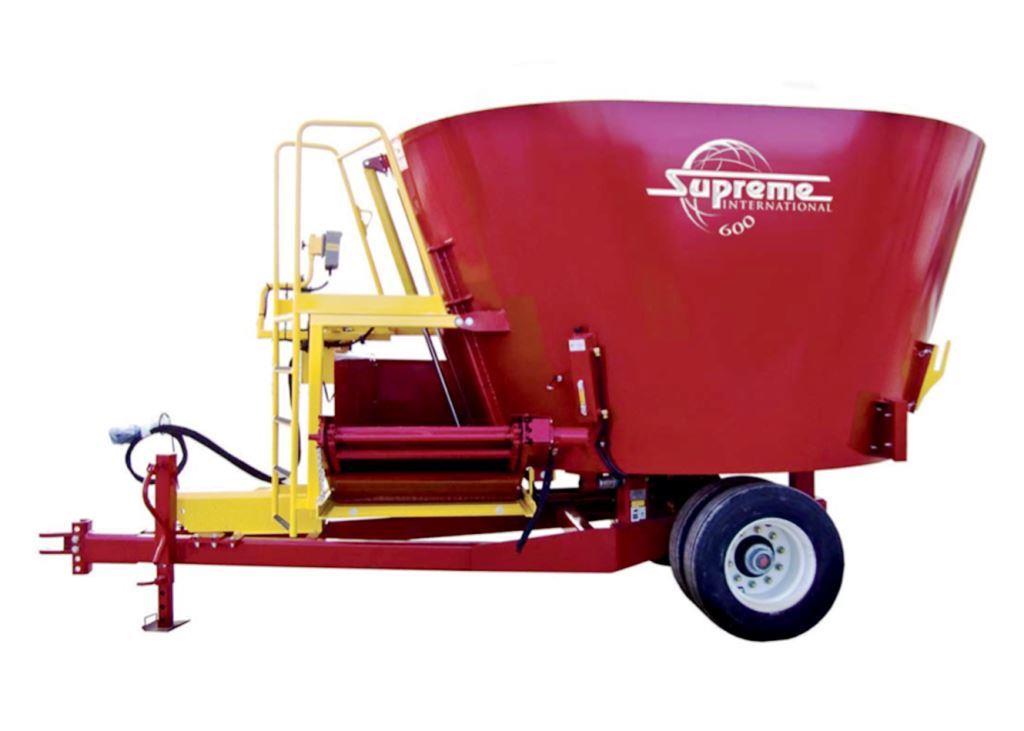 Specifications for Supreme 600 cattle feed mixer wagon